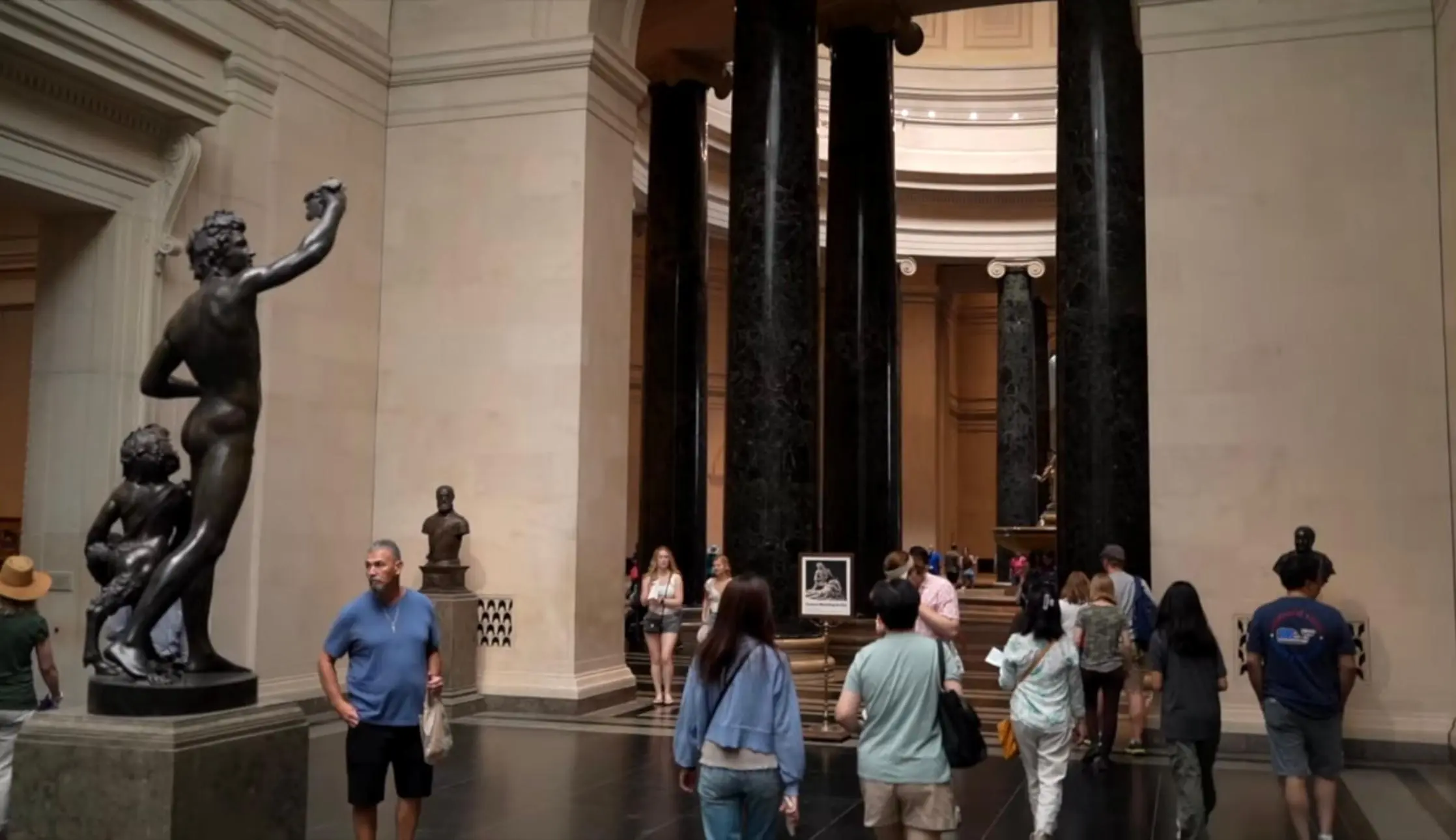 Guided private tour of the U.S. Capitol in Washington DC, showcasing the historic dome and iconic government architecture